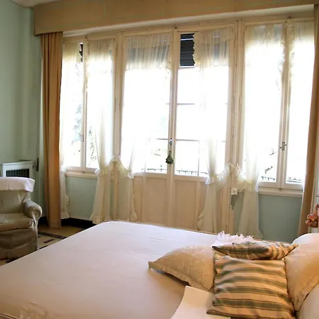 Charming In Imperia, Sea View